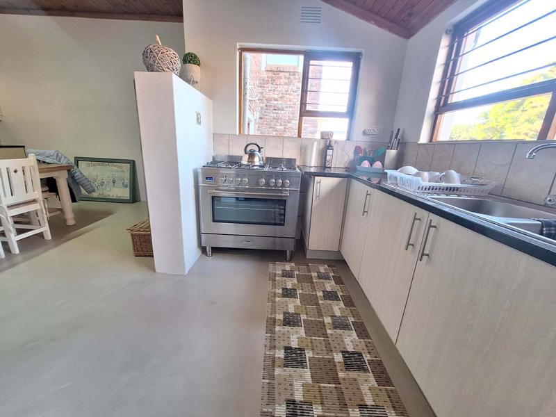 7 Bedroom Property for Sale in Bay View Western Cape